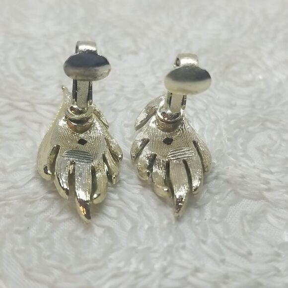 Coro Clip Earrings Rhinestone Center Gold Tone Leaf Clip Earrings Vintage - Picture 9 of 9